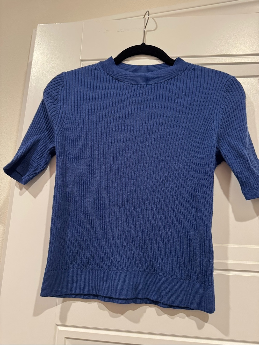 2/10$ Classic Ribbed Knit Top - Picture 2 of 6